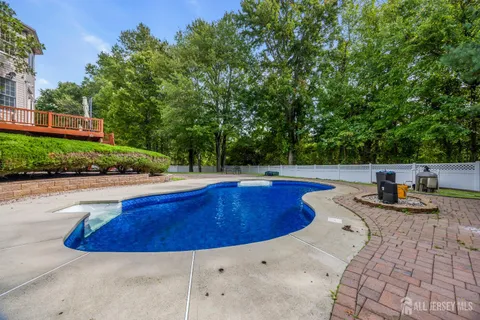 $1,500,000 | 13 Stonegate Drive, Monroe Township, NJ 08831