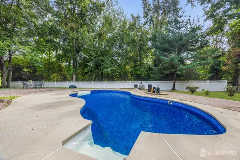 $1,500,000 | 13 Stonegate Drive, Monroe Township, NJ 08831