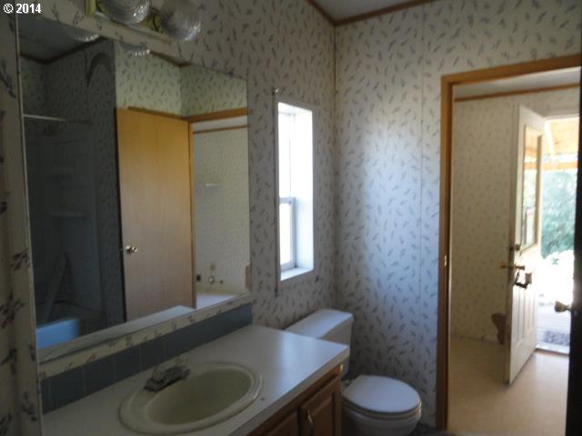 14480 Southeast Foster Road Dayton, OR 97114 - Photo 12 of 16 Gallery Image 12