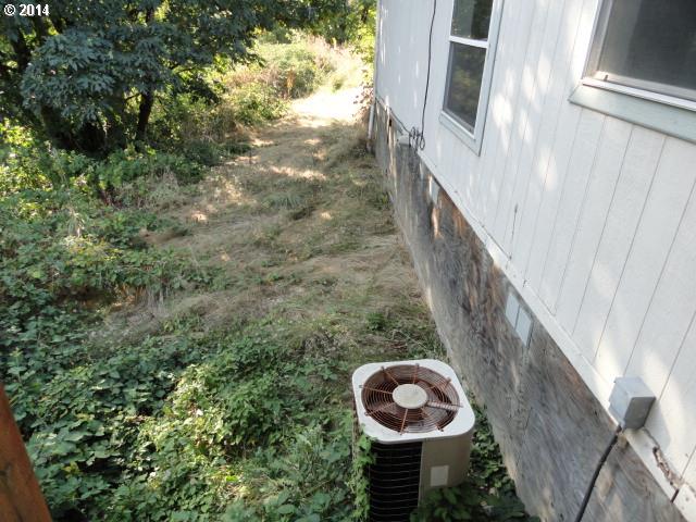 14480 Southeast Foster Road Dayton, OR 97114 - Photo 14 of 16 Gallery Image 14