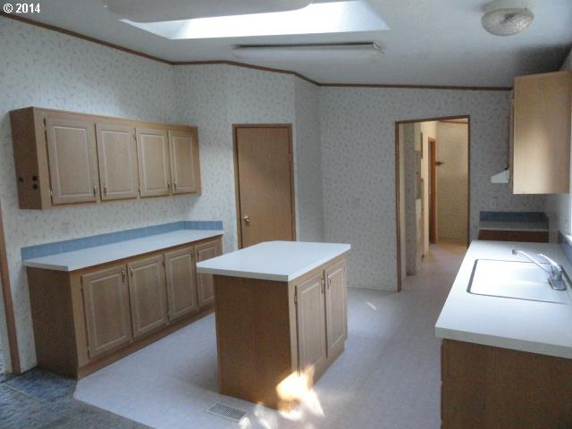 14480 Southeast Foster Road Dayton, OR 97114 - Photo 7 of 16 Gallery Image 7