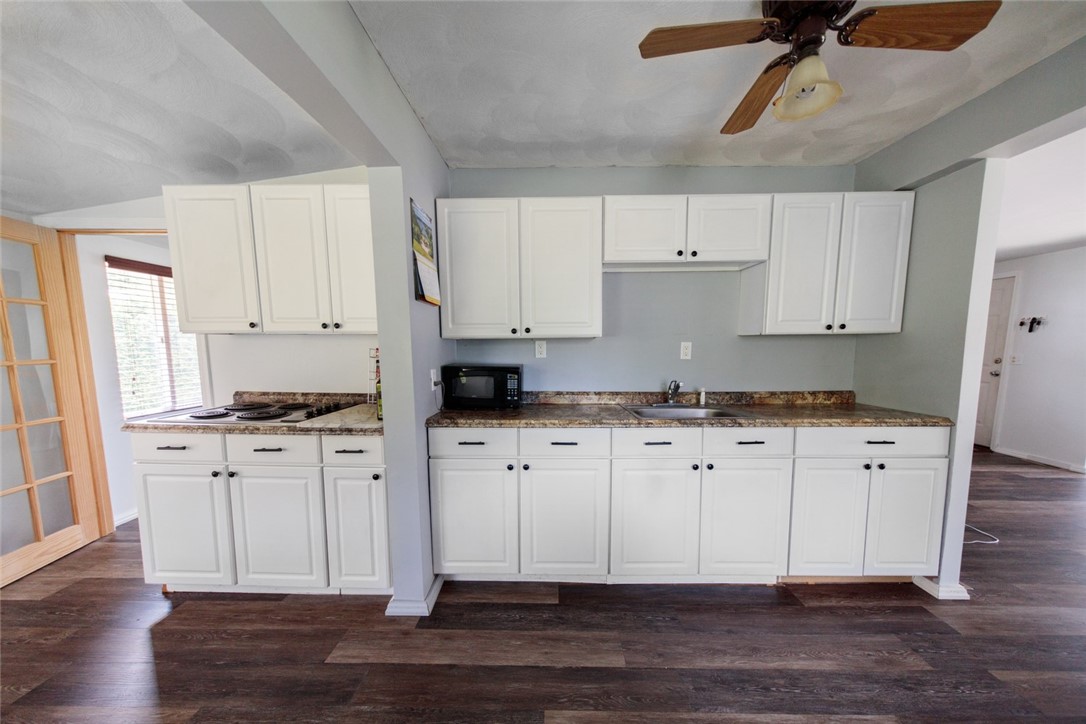 13 Danforth Street Warwick, RI 02888 - Photo 11 of 33 Gallery Image 11
