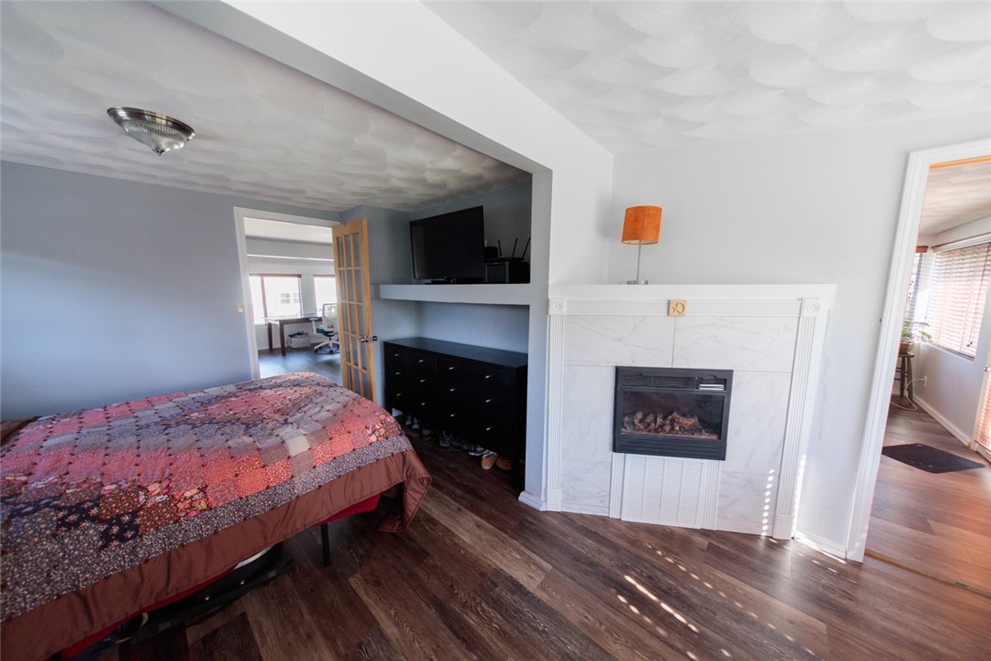 13 Danforth Street Warwick, RI 02888 - Photo 18 of 33 Gallery Image 18