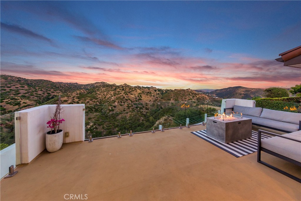 26 North Corral Road Bell Canyon, CA 91307 - Photo 7 of 60