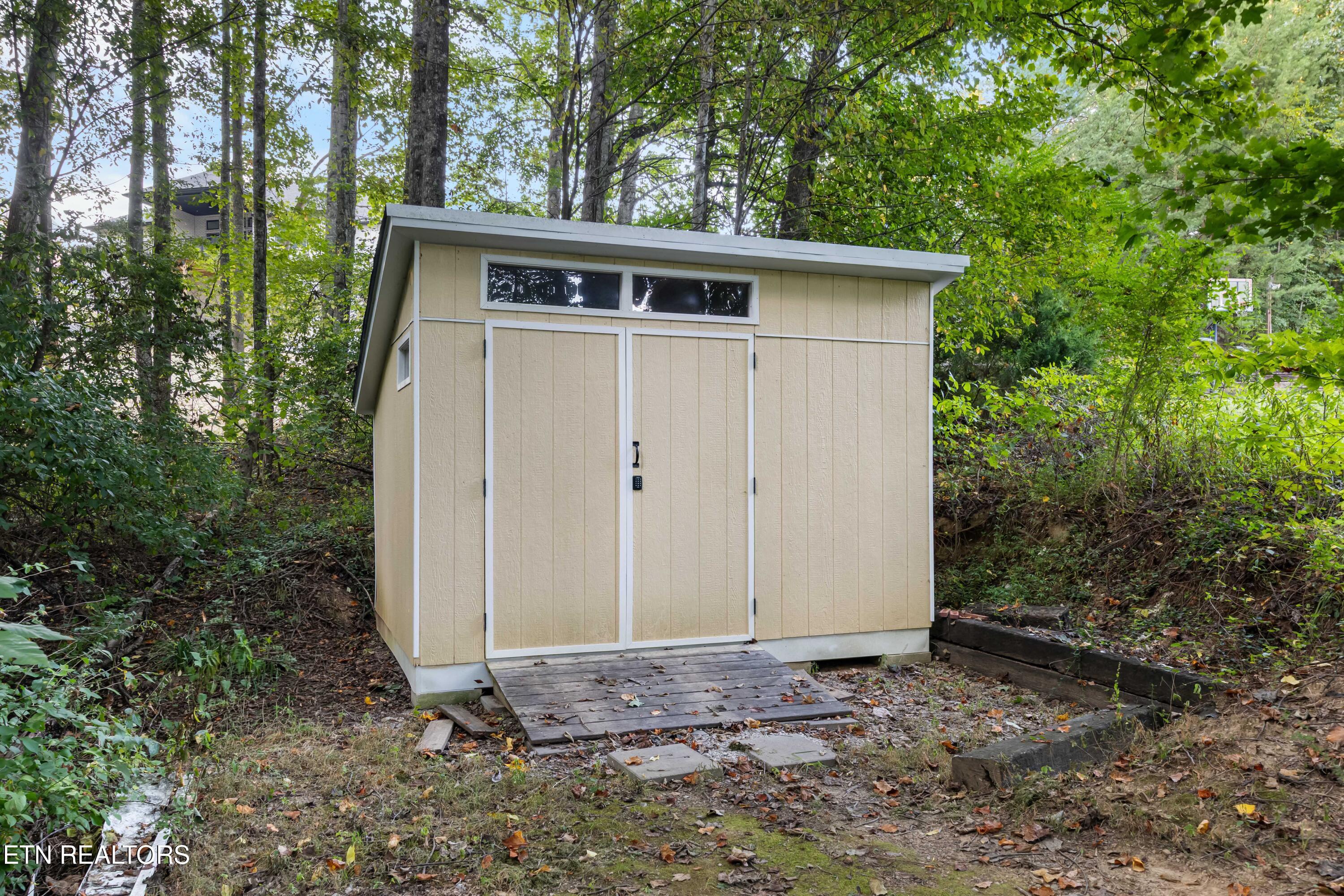 8127 Campbells Point Road Corryton, TN 37721 - Photo 45 of 60 030A9691