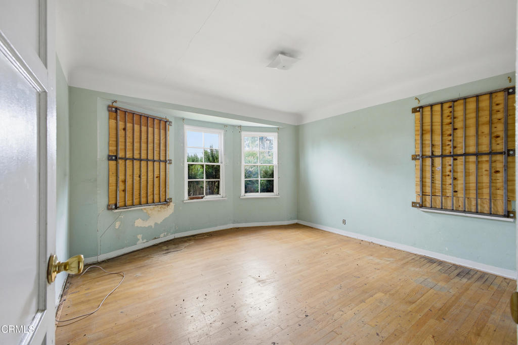 822 Valley View Road South Pasadena, CA 91030 - Photo 4 of 13 04 - Valley View (822)