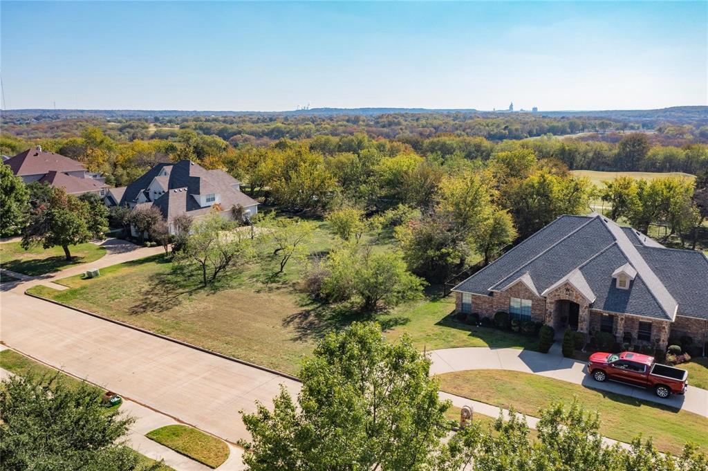 1024 East Parview Circle Grand Prairie, TX 75104 - Photo 6 of 7 an aerial view of residential houses with outdoor space