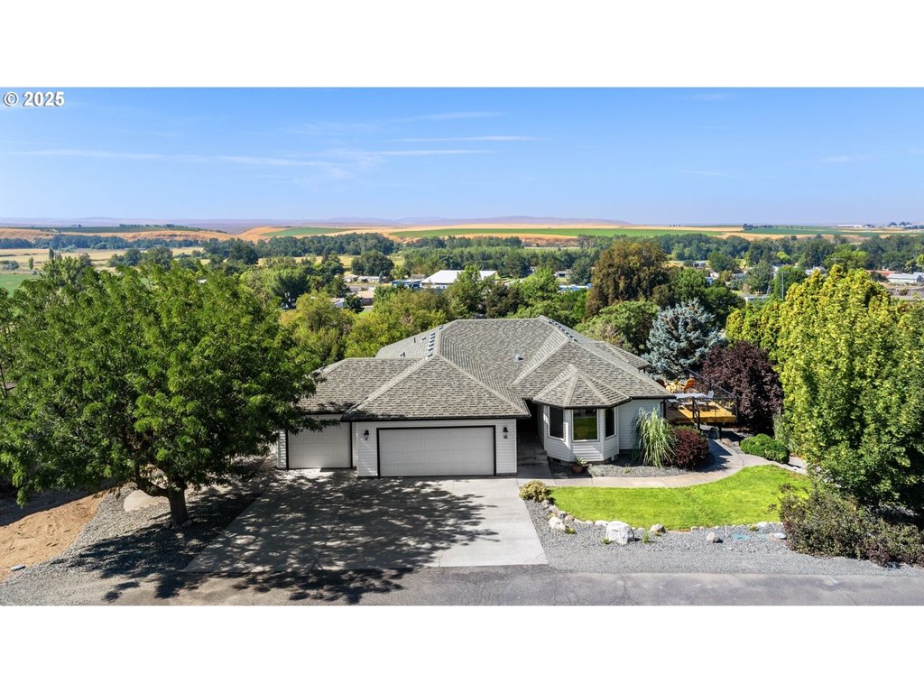 13 Smith Drive Echo, OR 97826 - Photo 1 of 34