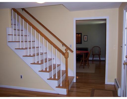 153 Robert Road Holliston, MA 01746 - Photo 7 of 27 Gallery Image 7