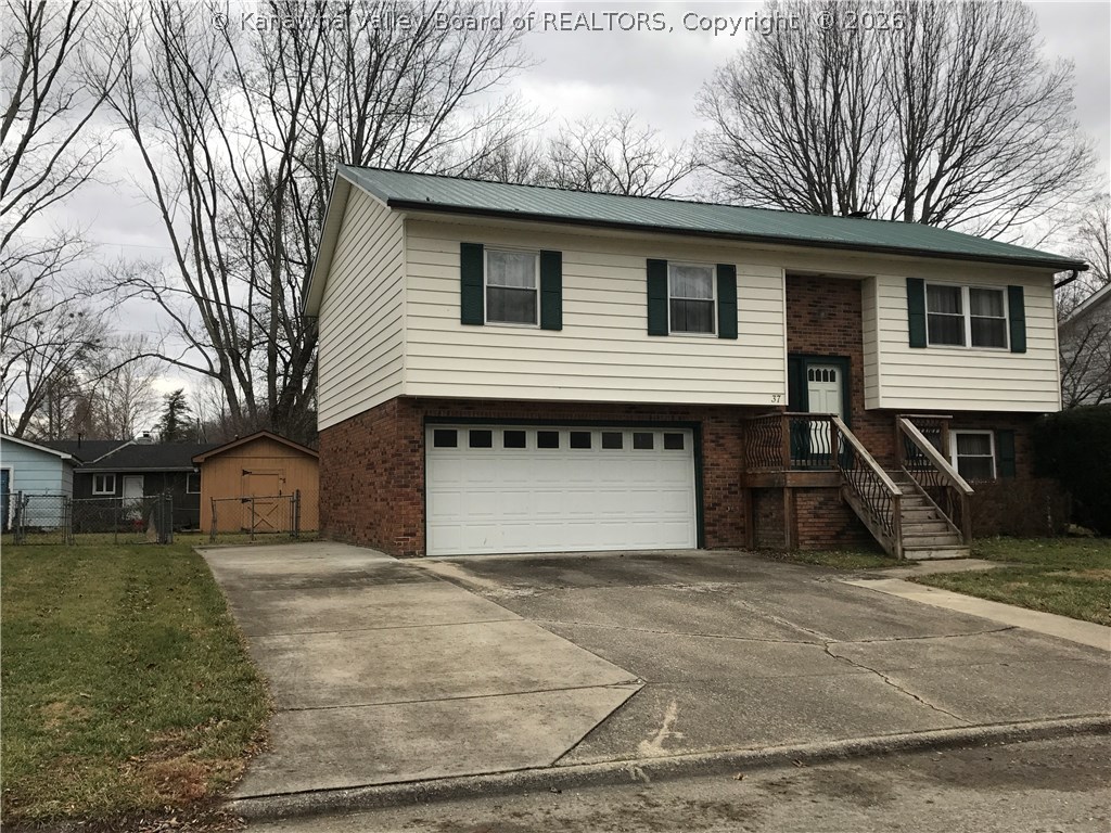 37 Lower Falls Road St. Albans, WV 25177 - Photo 1 of 25 Gallery Image 1