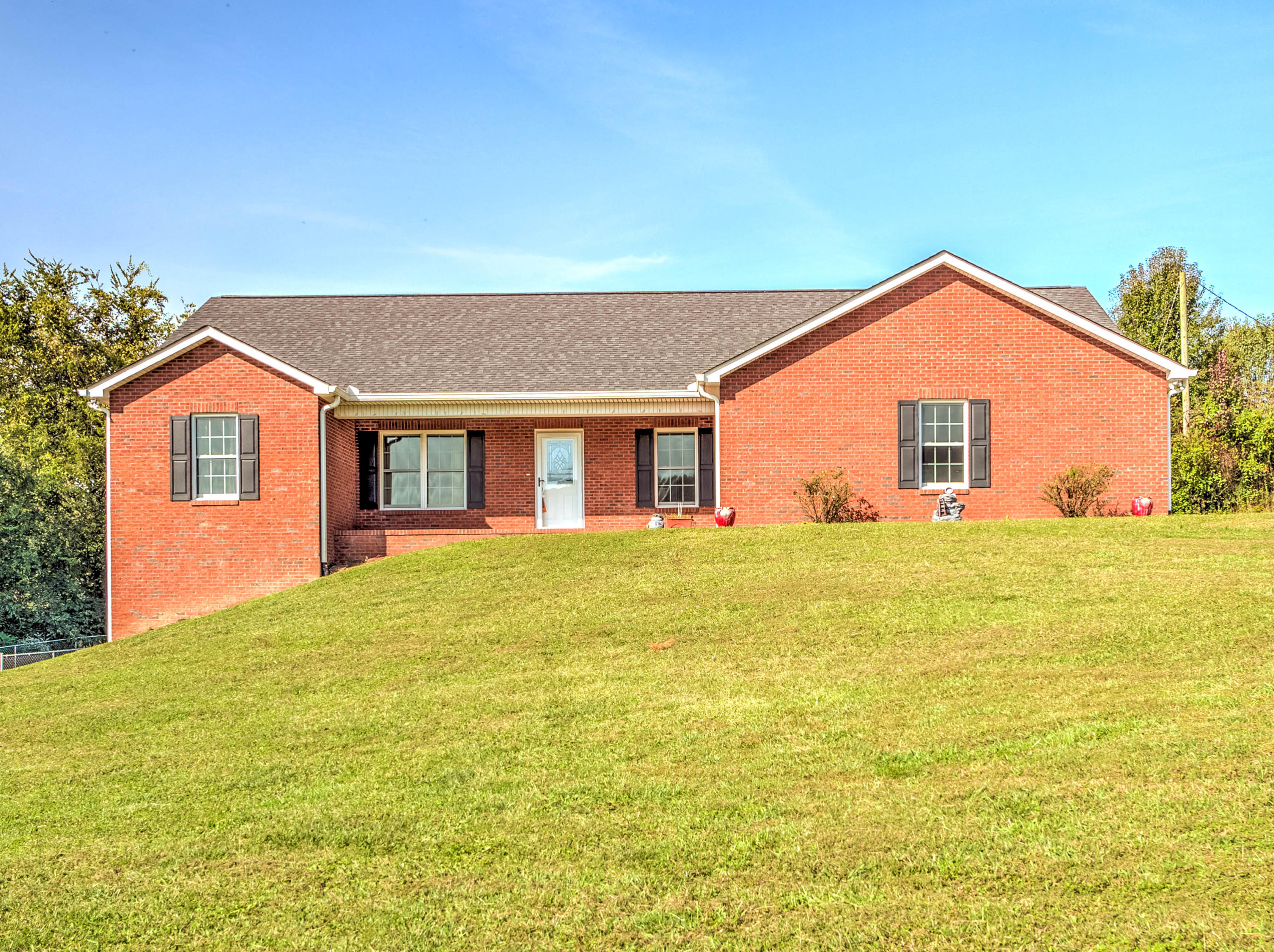 513 Laurel Road Clinton, TN 37716 - Photo 1 of 38 513 Laurel Rd