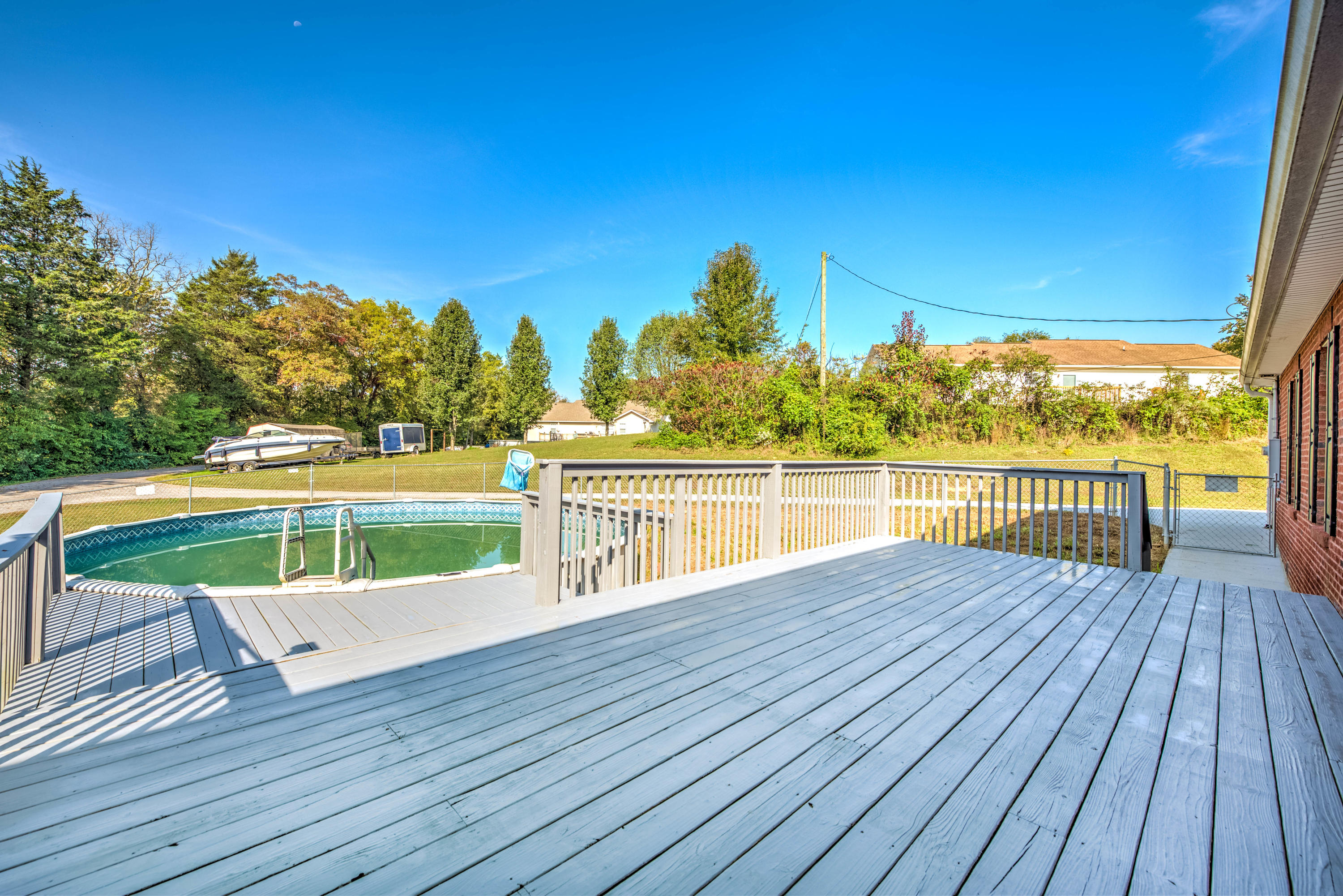 513 Laurel Road Clinton, TN 37716 - Photo 34 of 38 Above Ground Pool