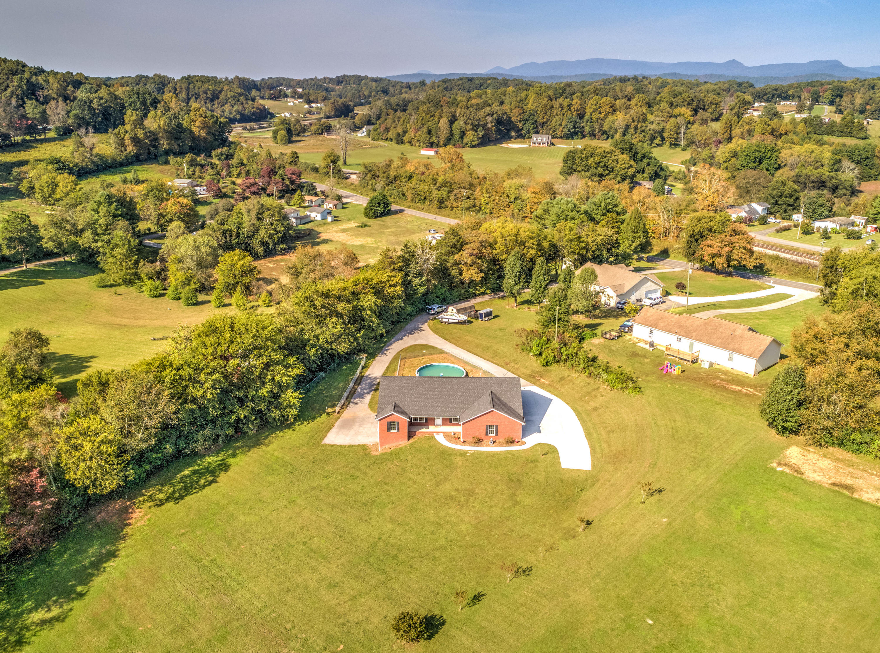 513 Laurel Road Clinton, TN 37716 - Photo 36 of 38 Drone