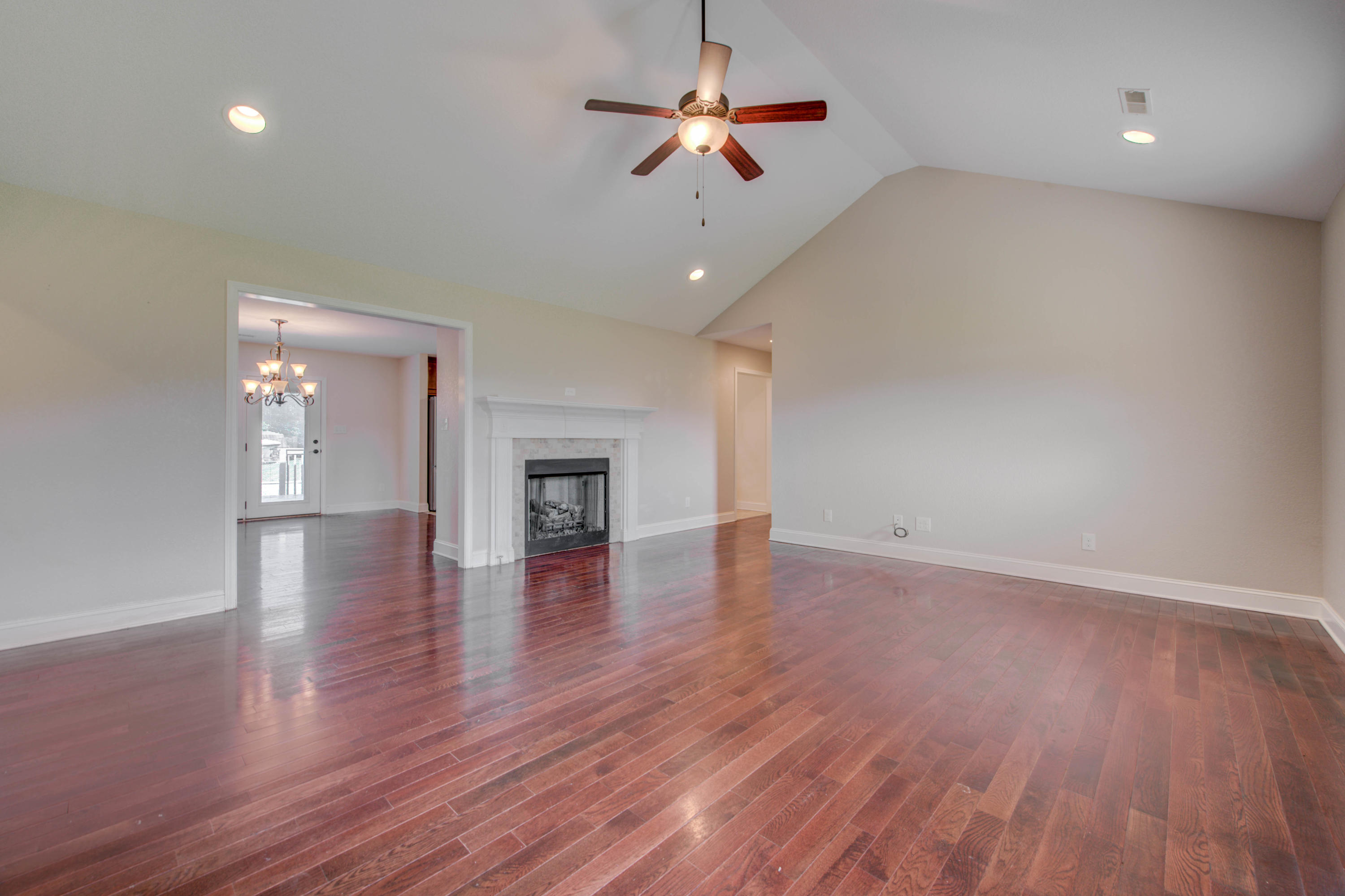 513 Laurel Road Clinton, TN 37716 - Photo 7 of 38 Gas Log Fireplace