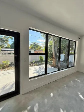 a view of entrance front of the house