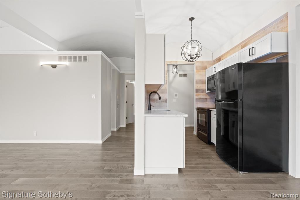 201 Southfield Road Birmingham, MI 48009 - Photo 5 of 37
