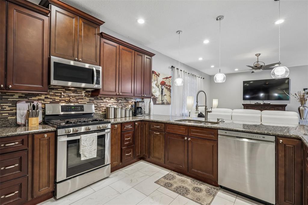 1628 Crossvine Court Trinity, FL 34655 - Photo 16 of 58