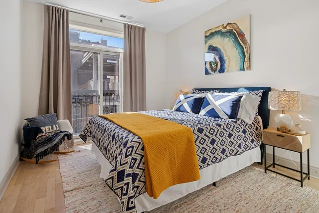 $650,000 | 1890 North Milwaukee Avenue, Unit 3D, Chicago, IL 60647