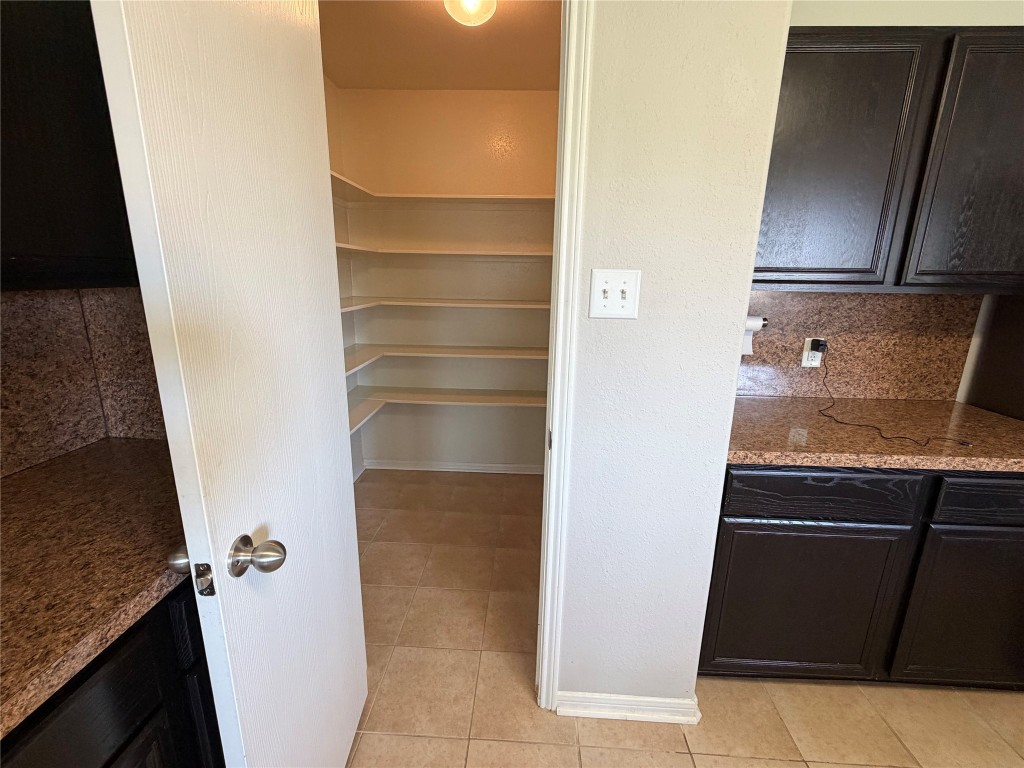 9403 Sunflower Ridge Lane Houston, TX 77064 - Photo 9 of 27