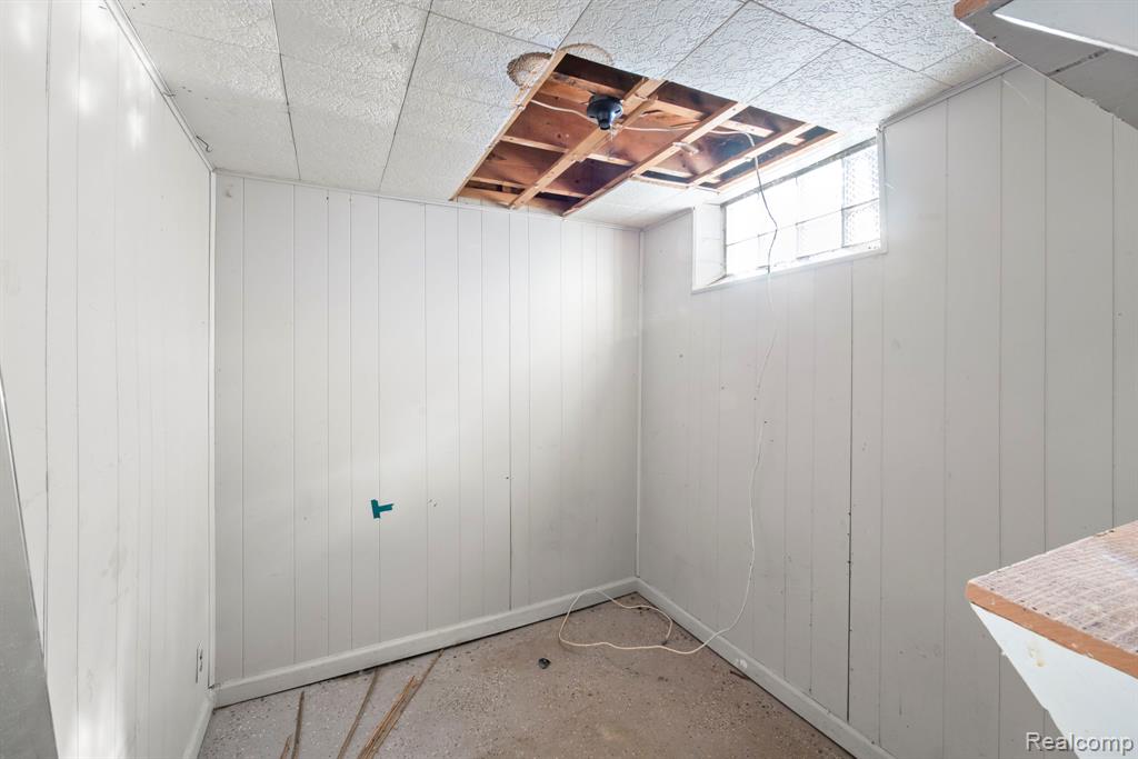 7739 Rosedale Boulevard Allen Park, MI 48101 - Photo 20 of 28