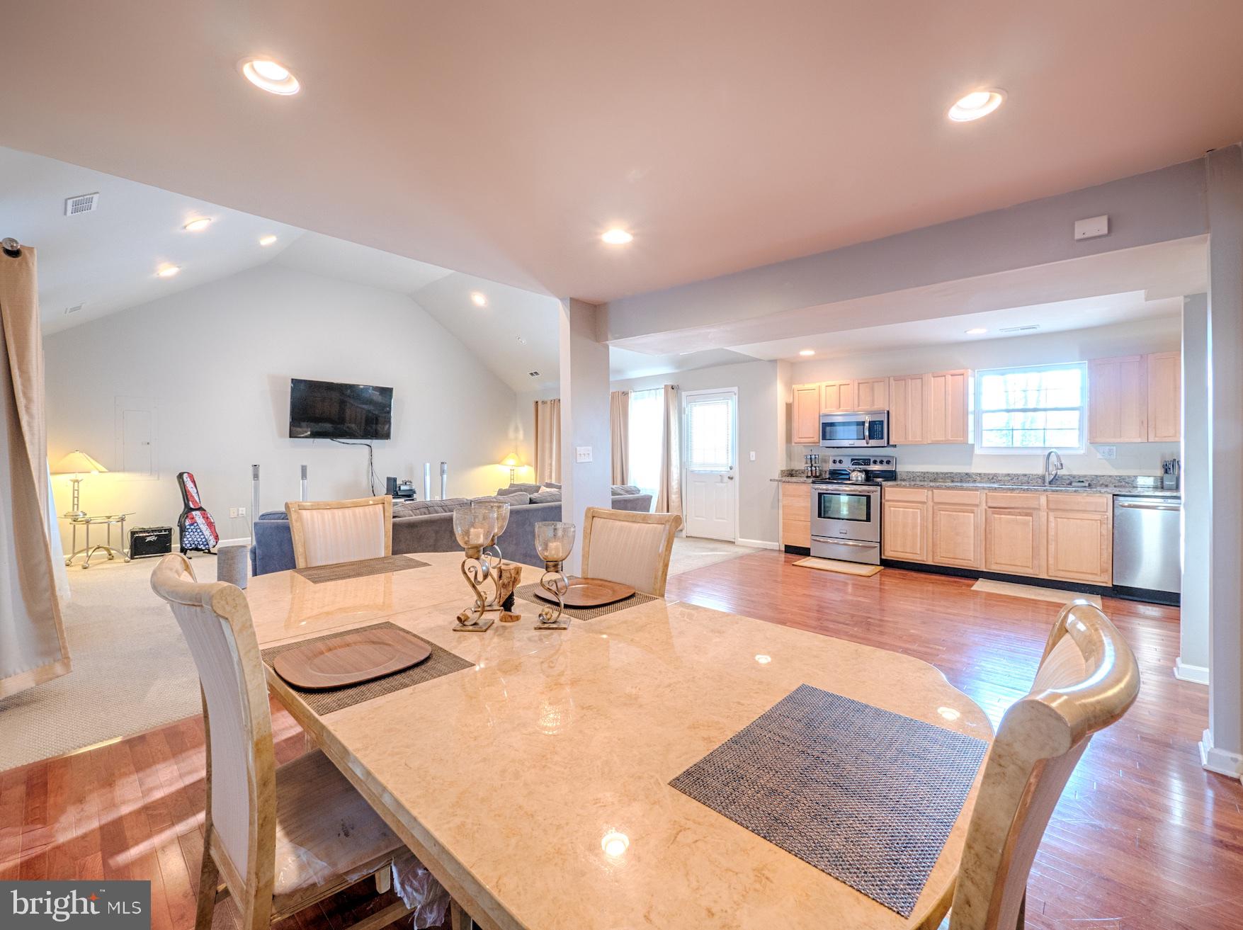 9517 Temple Hill Road Clinton, MD 20735 - Photo 11 of 31 Gallery Image 11