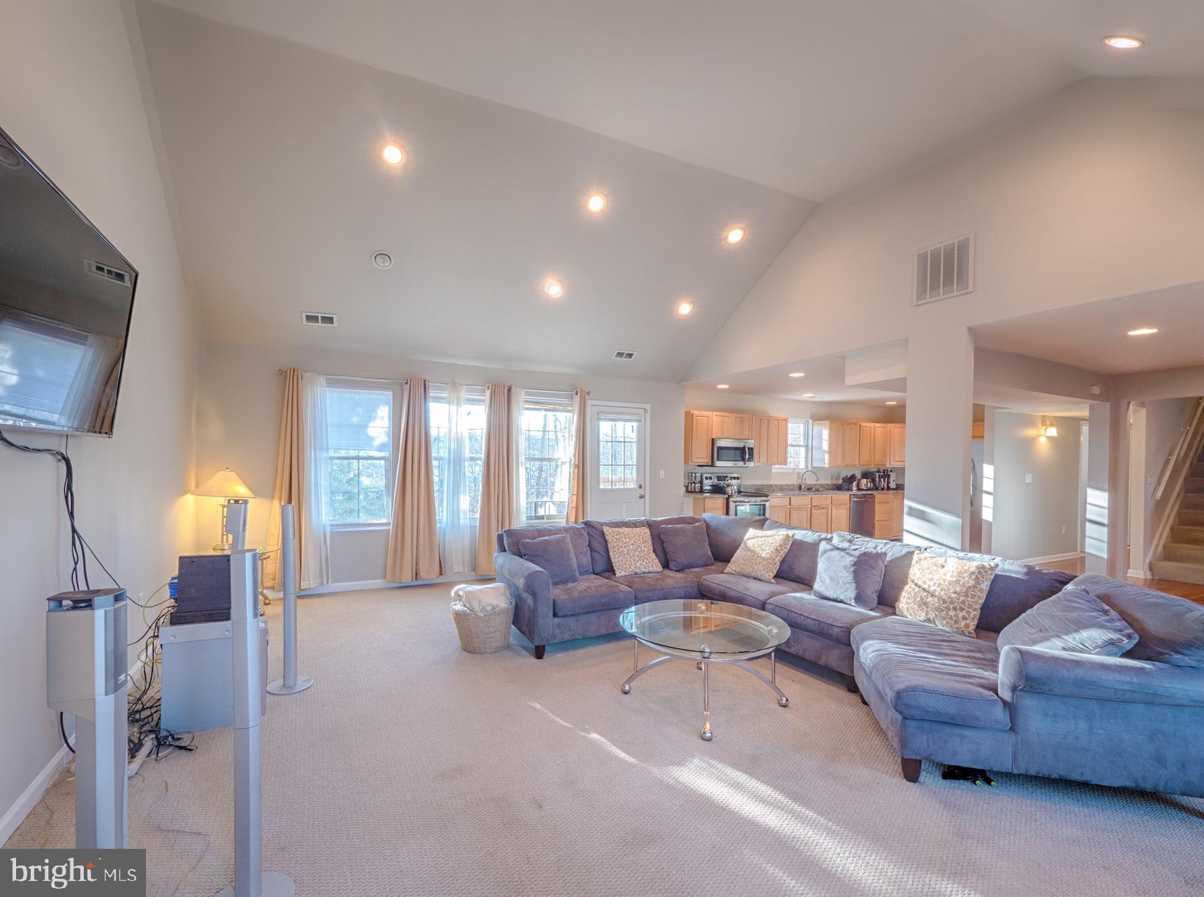 9517 Temple Hill Road Clinton, MD 20735 - Photo 12 of 31 Gallery Image 12