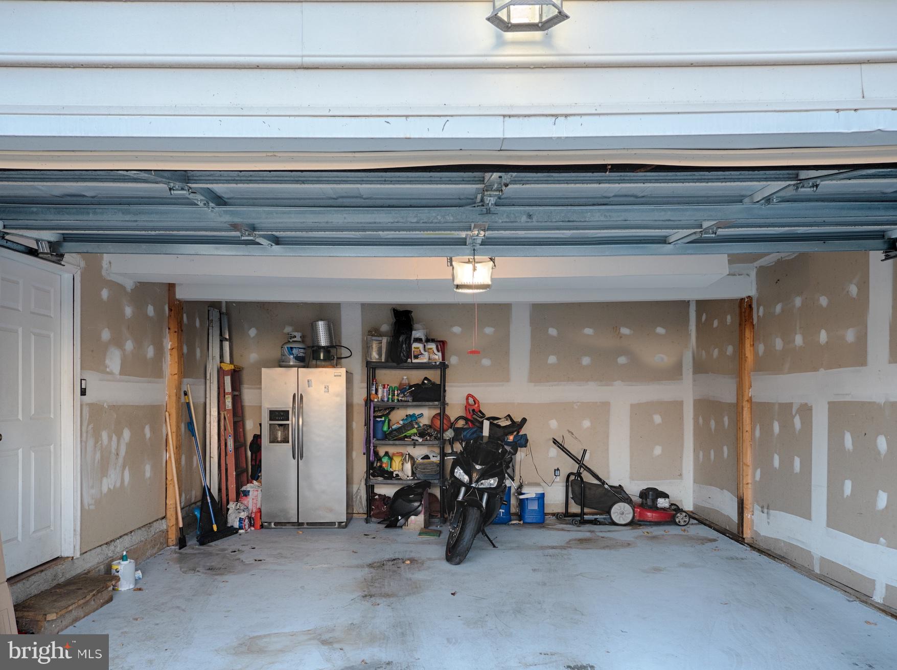 9517 Temple Hill Road Clinton, MD 20735 - Photo 4 of 31 Gallery Image 4