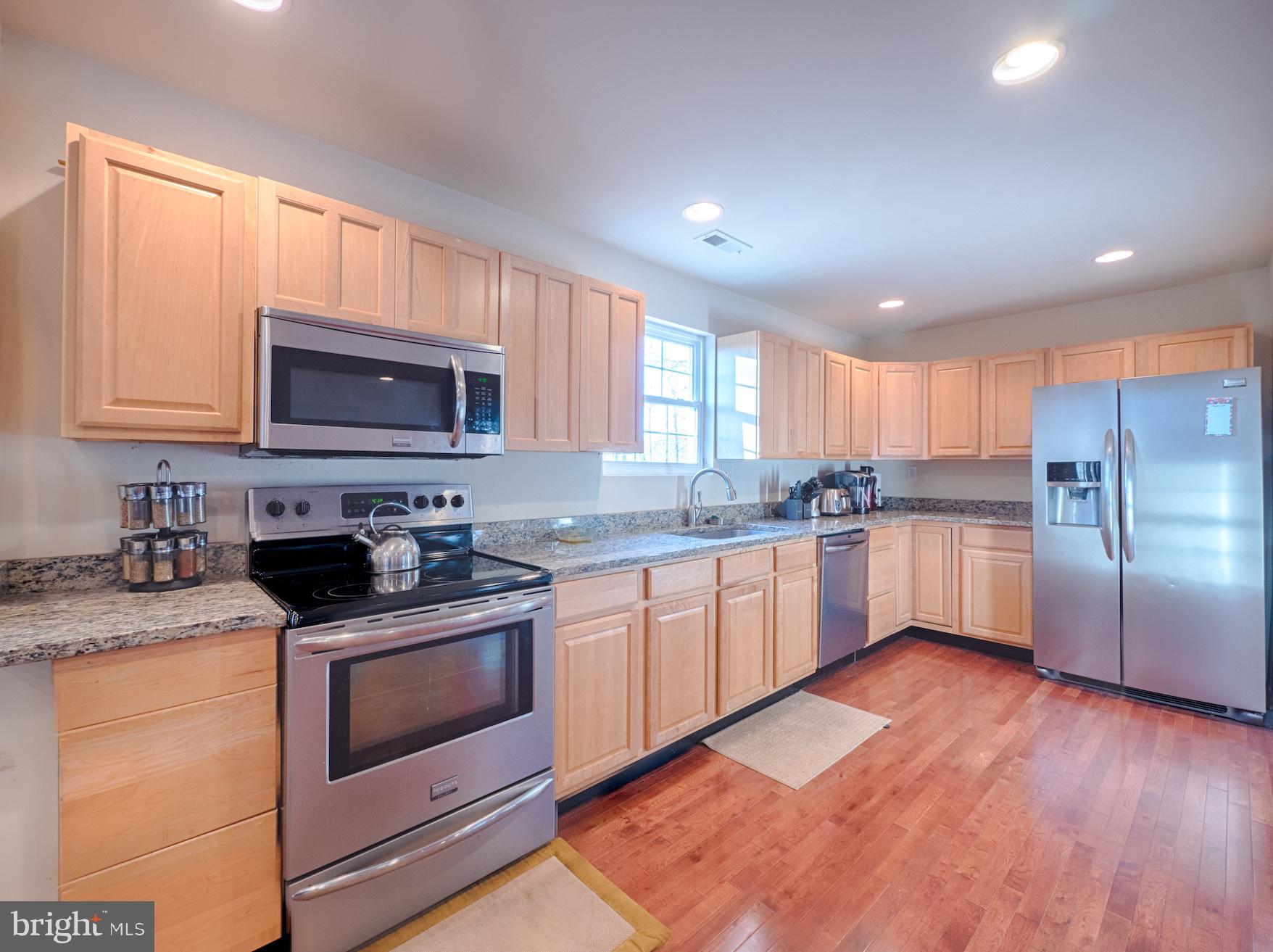 9517 Temple Hill Road Clinton, MD 20735 - Photo 9 of 31 Gallery Image 9
