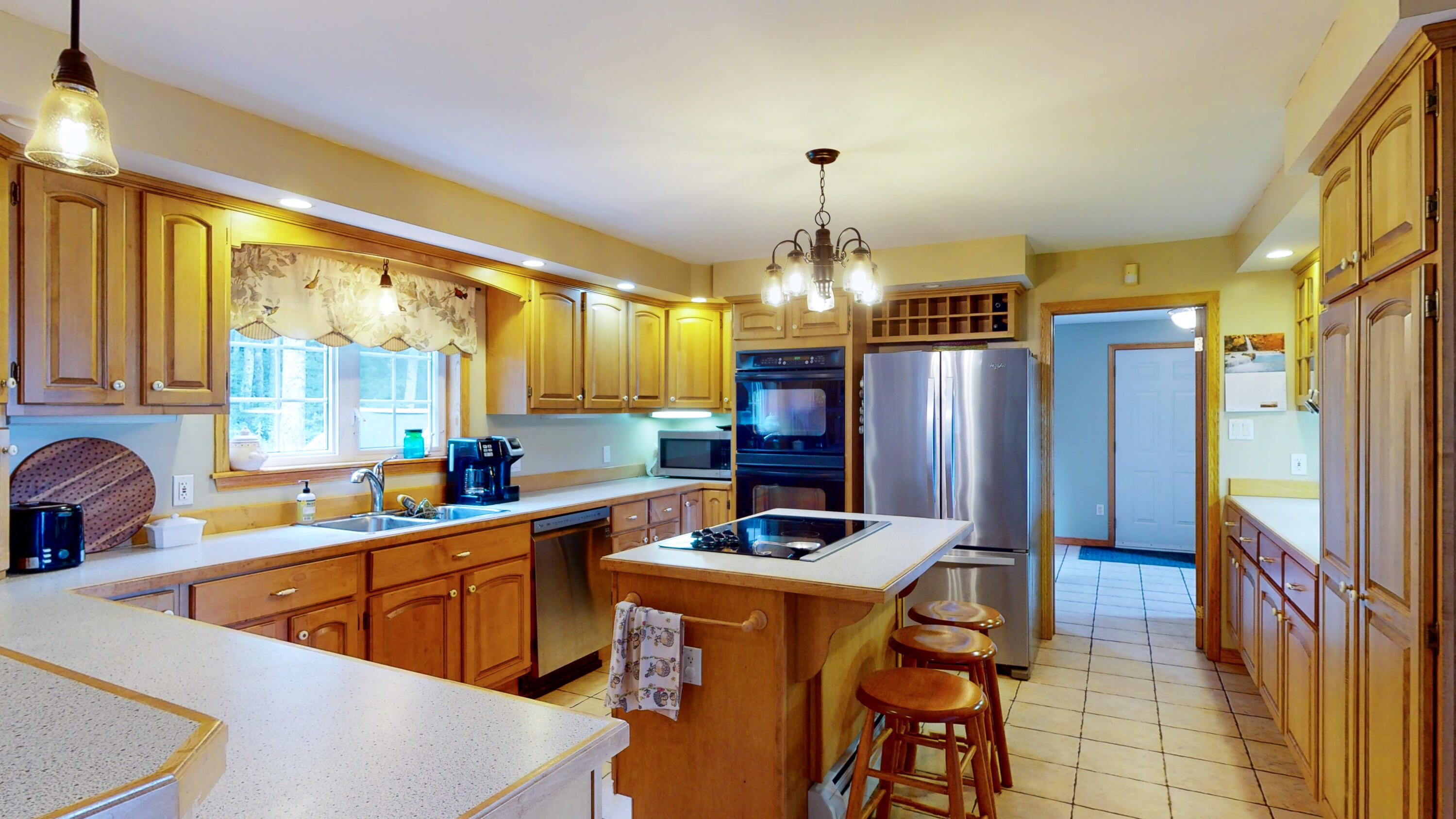 81 Robbins Road Union, ME 04862 - Photo 4 of 53 81-Robbins-Rd-Union-ME-08272022_192158