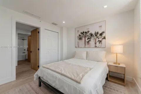 $825,000 | 1300 Ponce De Leon, Unit 815, Coral Gables, FL 33134