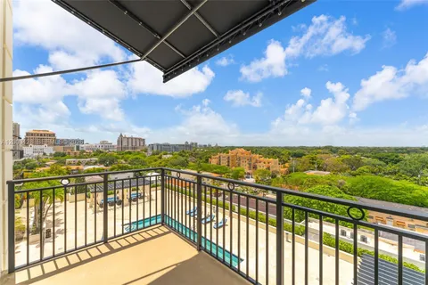 $825,000 | 1300 Ponce De Leon, Unit 815, Coral Gables, FL 33134