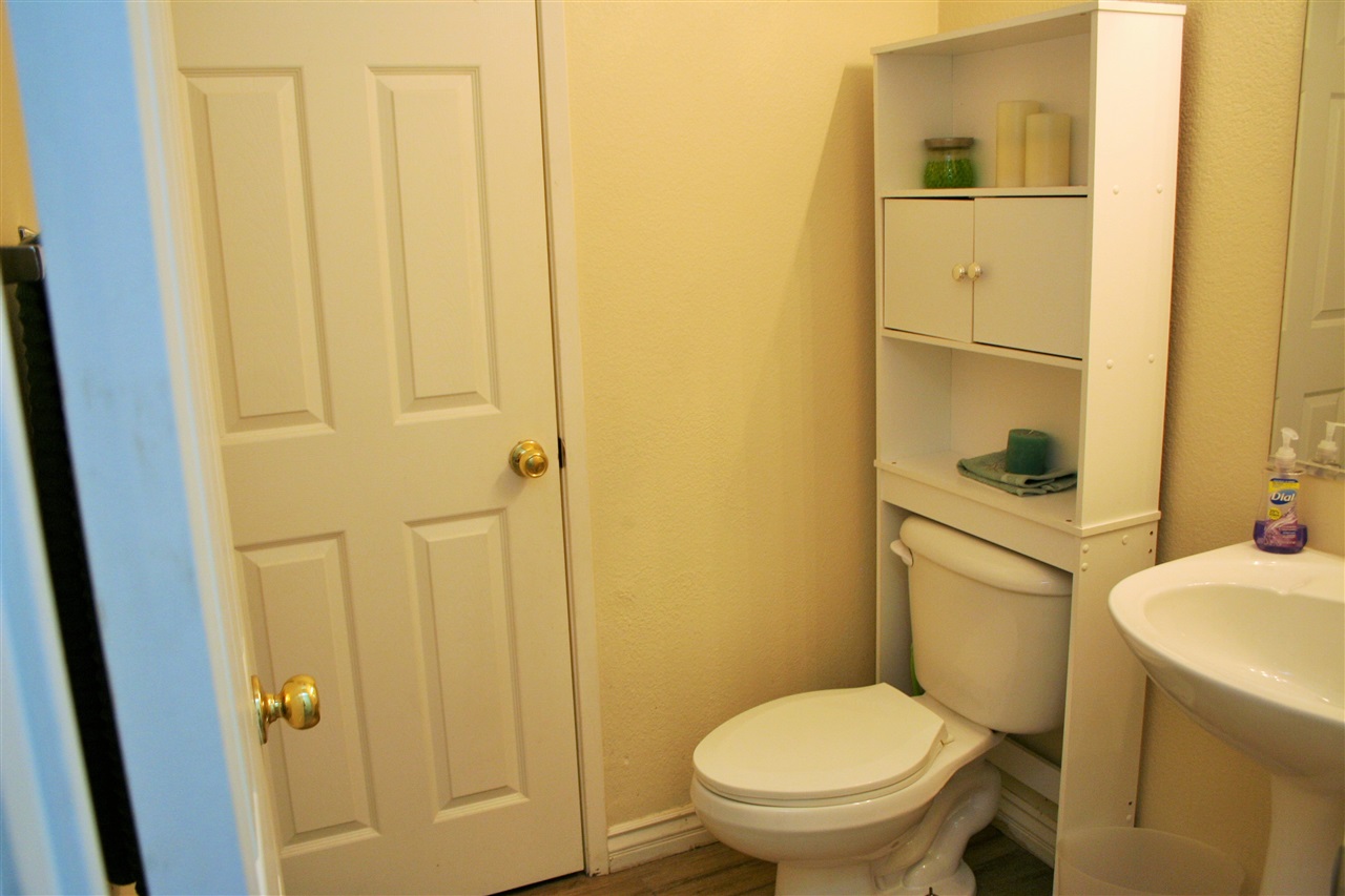 5026 Lake Circle Road Fallbrook, CA 92028 - Photo 12 of 25 Gallery Image 12