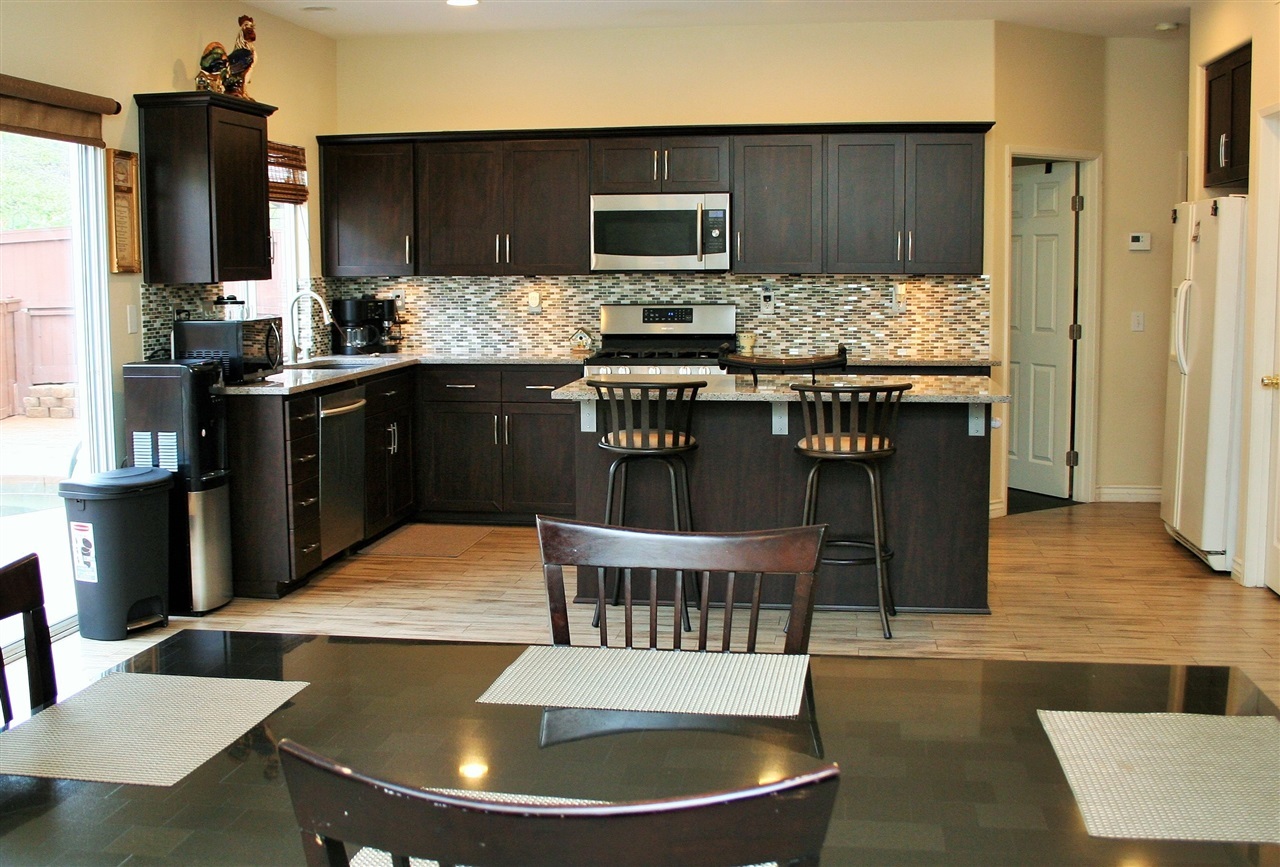 5026 Lake Circle Road Fallbrook, CA 92028 - Photo 6 of 25 Gallery Image 6