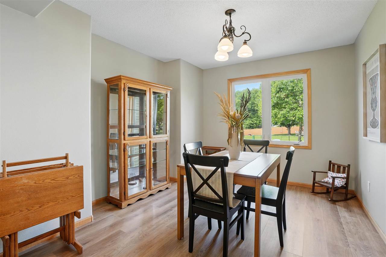7025 Walden Road Northeast Cedar Rapids, IA 52402 - Photo 6 of 58 Gallery Image 6