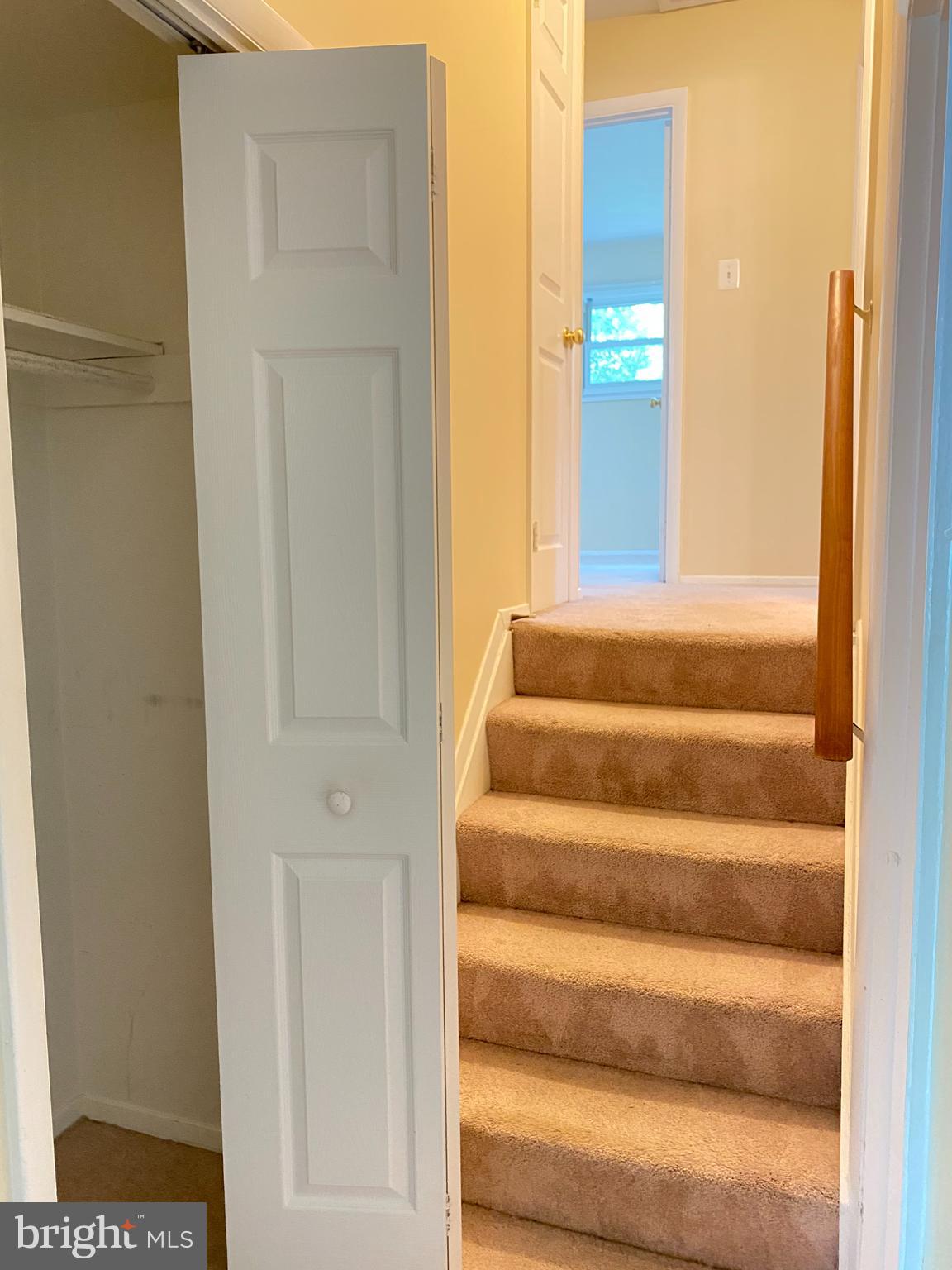5626 Heming Avenue Springfield, VA 22151 - Photo 20 of 53 a view of entryway