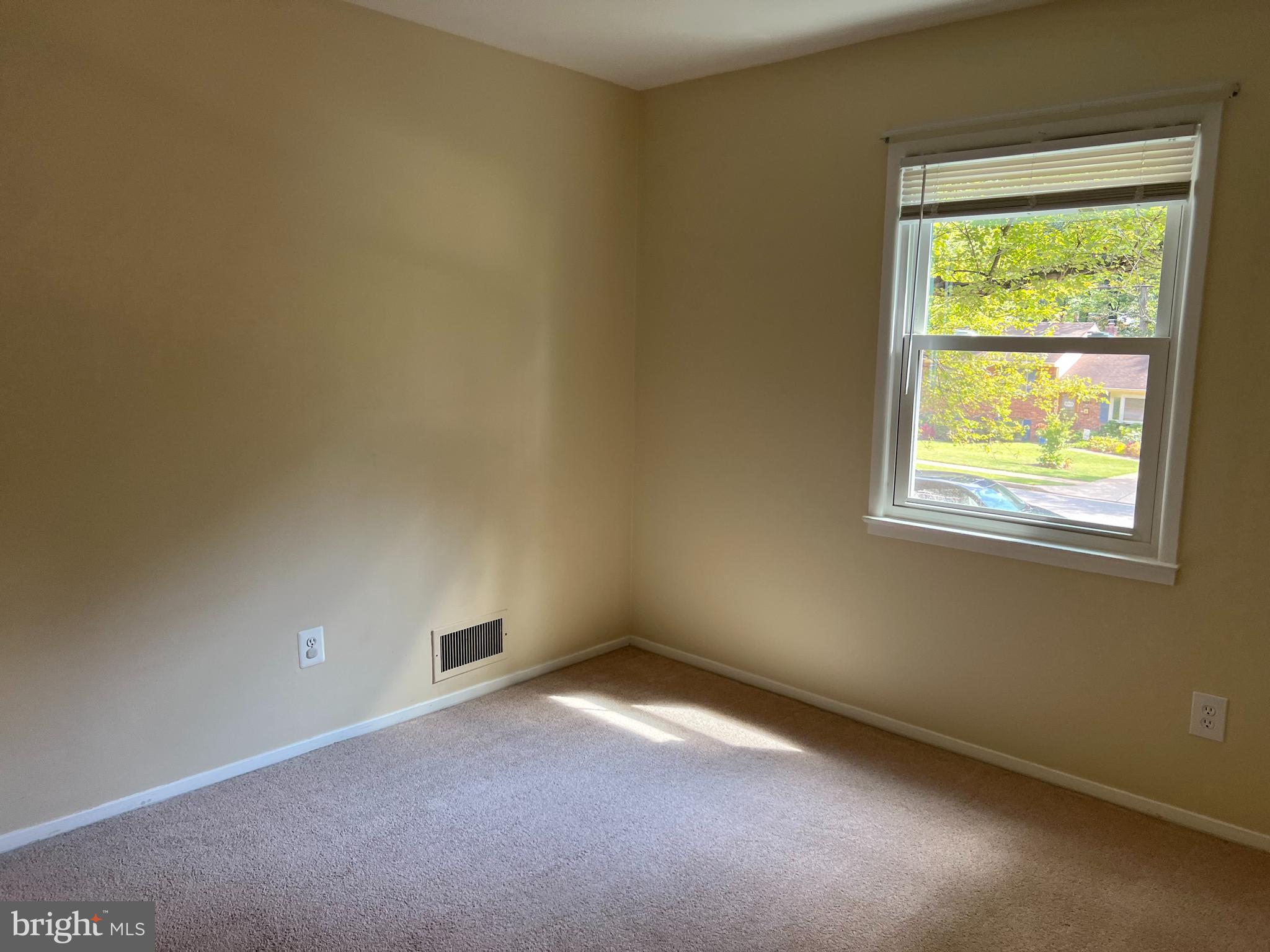 5626 Heming Avenue Springfield, VA 22151 - Photo 33 of 53 an empty room with a window