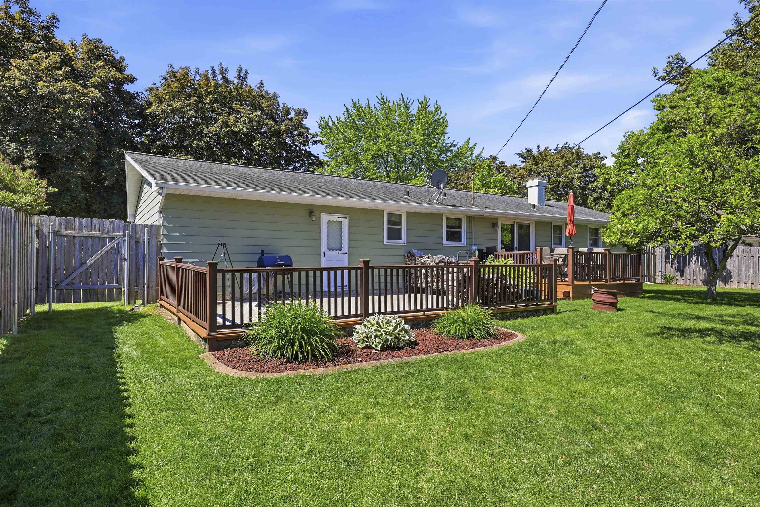1530 Glen Road Green Bay, WI 54313 - Photo 29 of 34