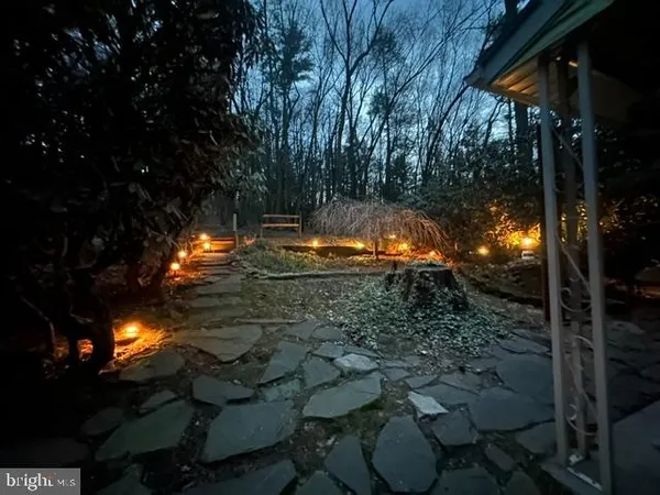 $389,900 | 92 Shoreline Drive, Pine Grove, PA 17963