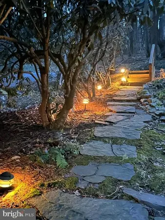 $389,900 | 92 Shoreline Drive, Pine Grove, PA 17963