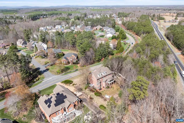 $749,000 | 108 Bear Island Parkway, Zion Crossroads, VA 22942