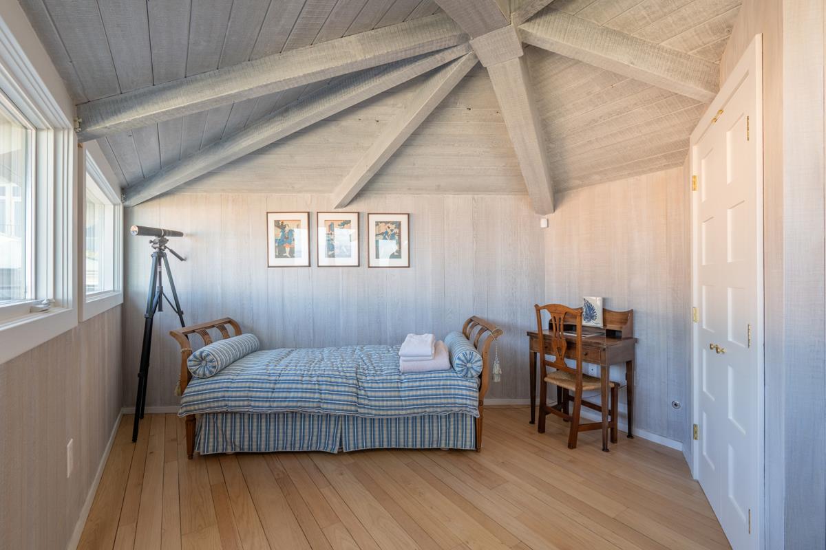 26251 Scenic Road Carmel, CA 93923 - Photo 16 of 21