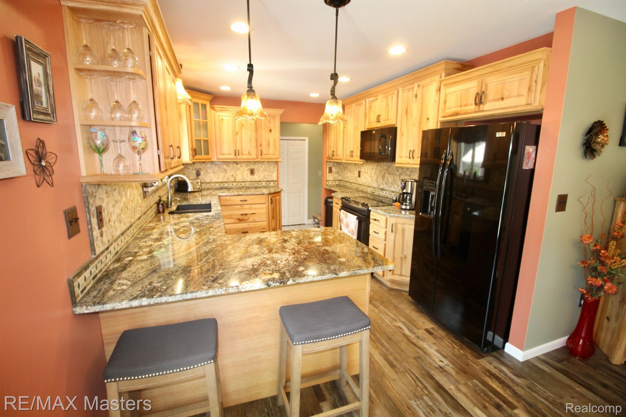 46355 Wear Road Belleville, MI 48111 - Photo 6 of 46 This kitchen is amazing!