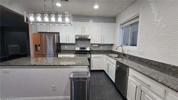 $2,500 | 7310 Rocky Gorge Court, Las Vegas, NV 89113