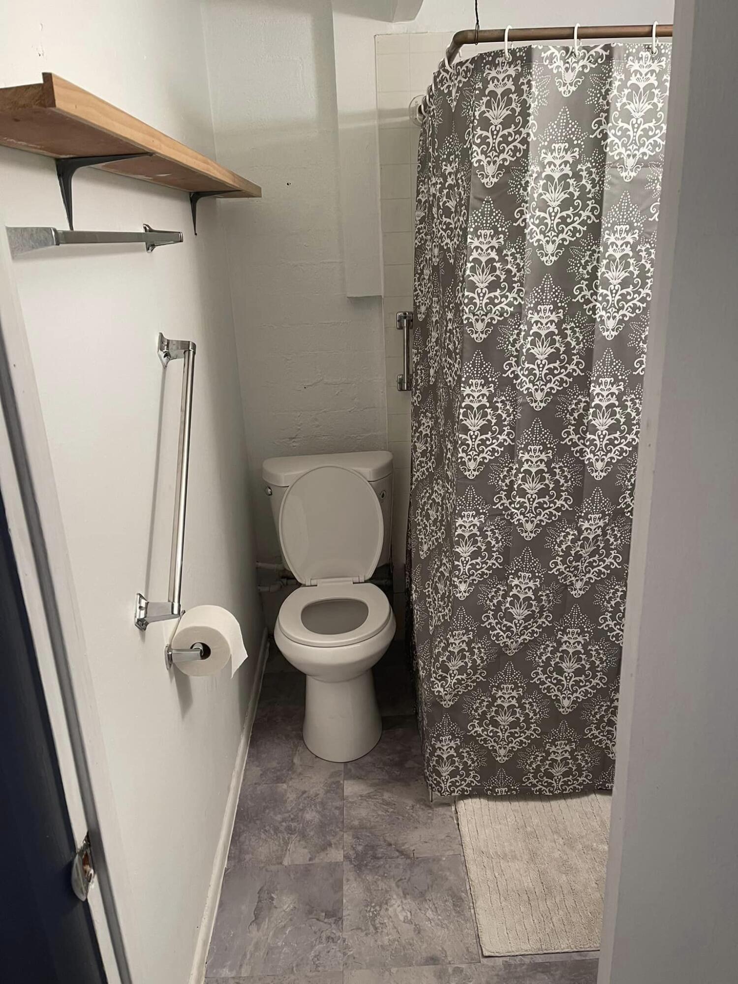 1017 South Westerly Road, Unit B Payson, AZ 85541 - Photo 2 of 14