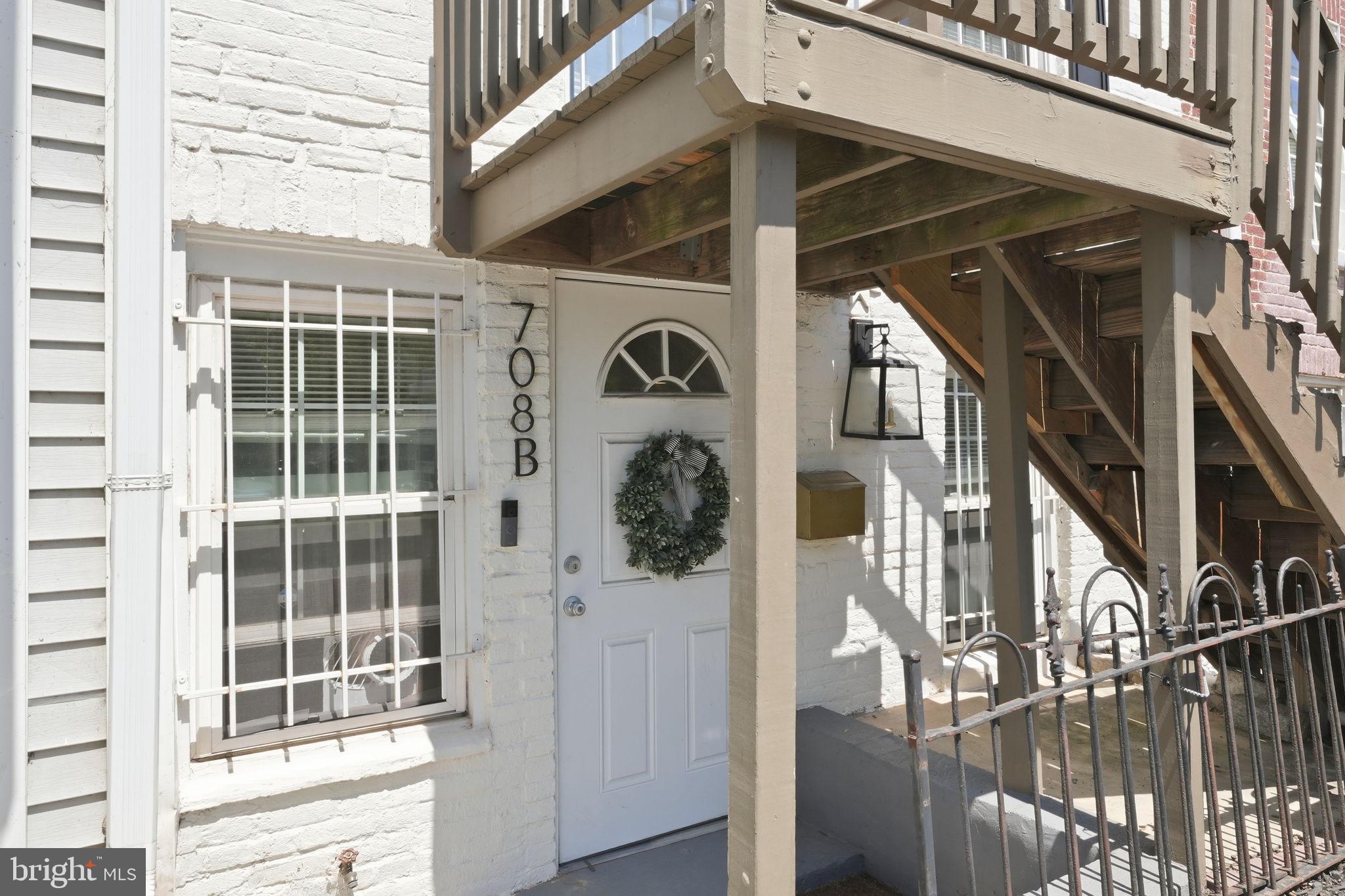 708 I Street Southeast, Unit B Washington, DC 20003 - Photo 4 of 22 Gallery Image 4