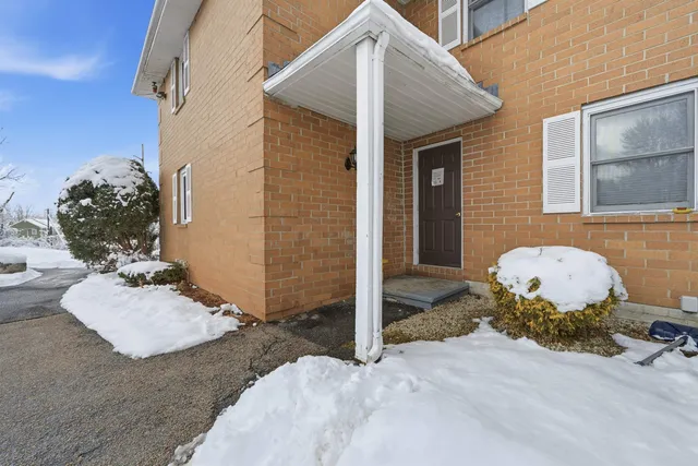 $279,900 | 804 Elmwood Drive, Hudson, NH 03051