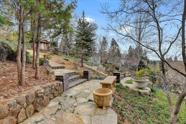 $659,900 | 124 Ruby Ledge Court, Grass Valley, CA 95945