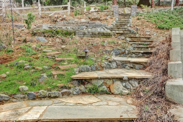 $659,900 | 124 Ruby Ledge Court, Grass Valley, CA 95945