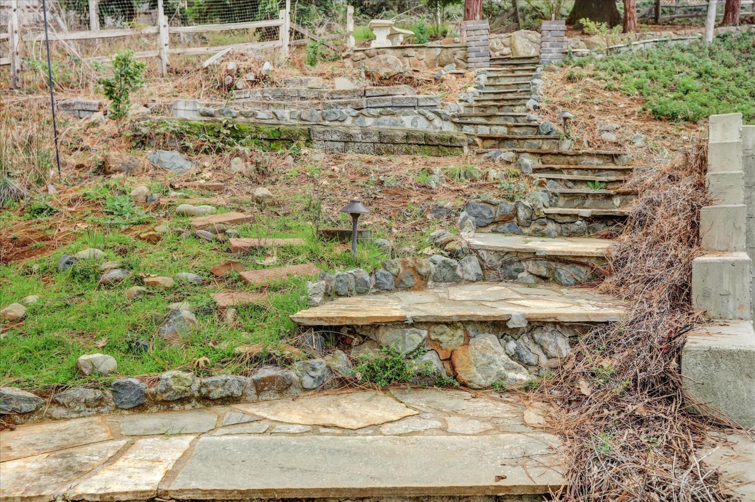 124 Ruby Ledge Court Grass Valley, CA 95945 - Photo 58 of 87