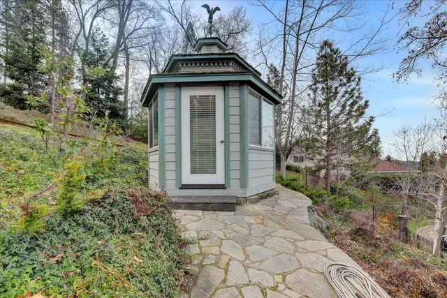 $659,900 | 124 Ruby Ledge Court, Grass Valley, CA 95945